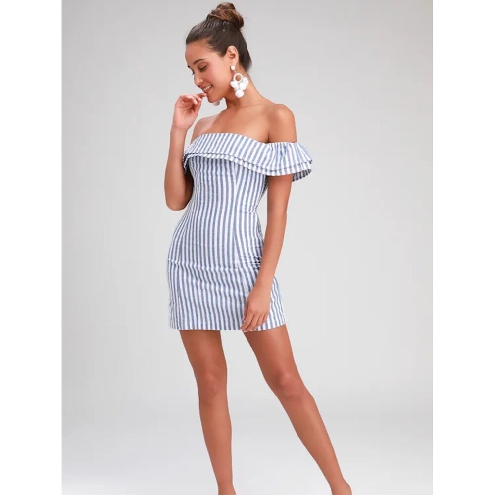 Lulus Seaside Skipper Striped Off The Shoulder Mini Dress NWT Size Small Blue